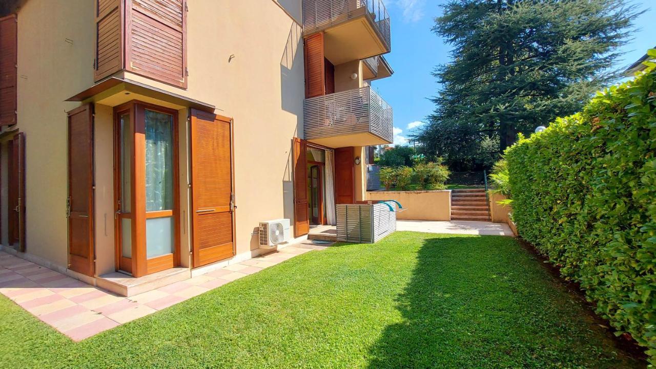 Colors Pool Apartment Бардолино Экстерьер фото