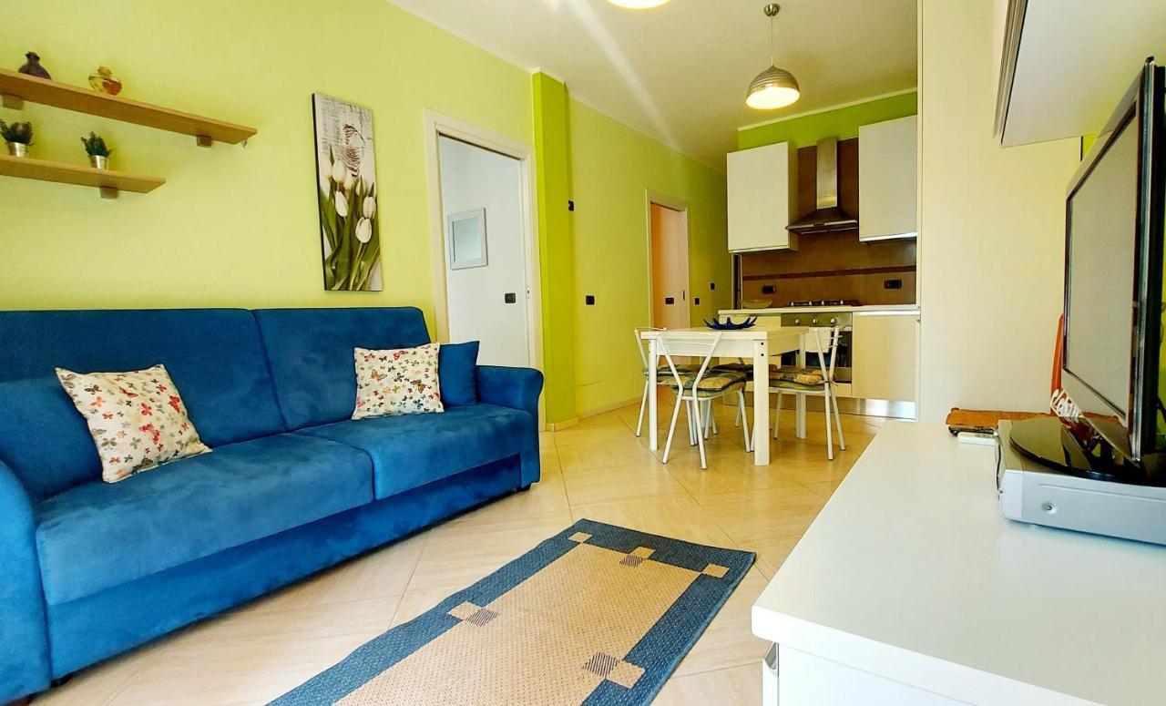 Colors Pool Apartment Бардолино Экстерьер фото