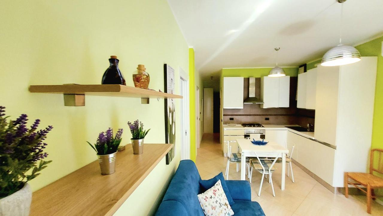 Colors Pool Apartment Бардолино Экстерьер фото